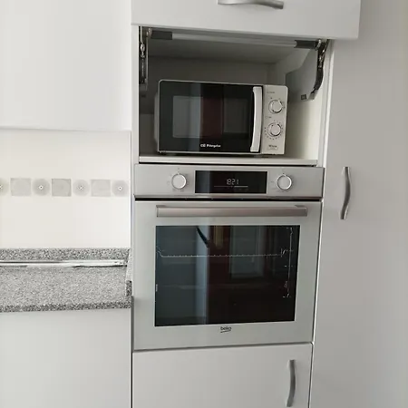 Mirando Al Dobra *